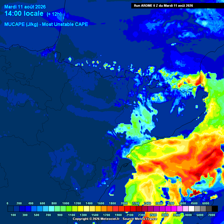 Energia convectiva disponible (MUCAPE), hora a hora: acumulació tèrmica diürna sota dorsal subtropical sense disparador dinàmic.