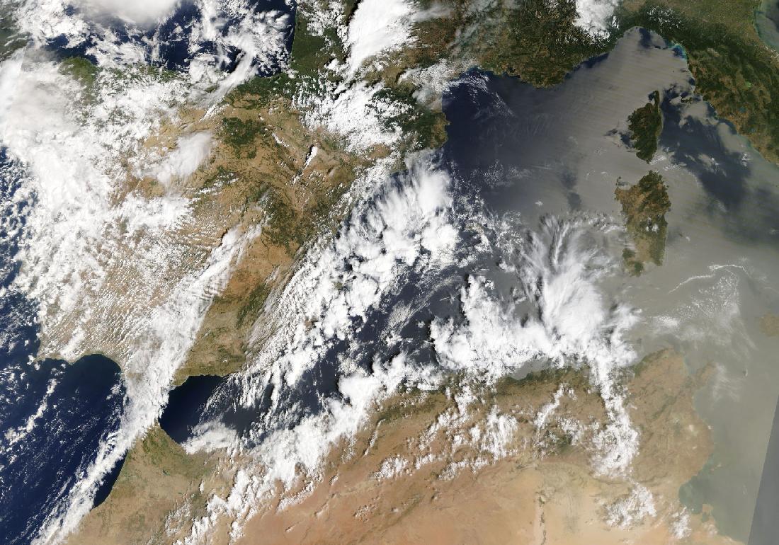 Imatge de satèl·lit del dia: dorsal càlida en alçada d'origen subtropical impulsant massa d'aire africà.